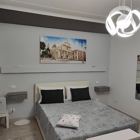 Cataleya 2 Hotel Catania Bagian luar foto